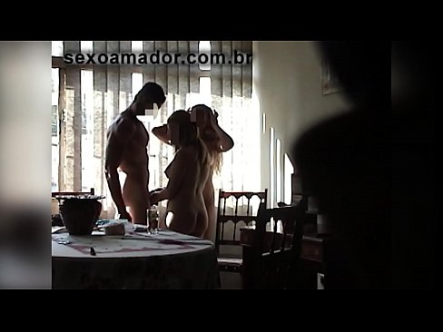 ❤️ Sexveninder inviterer en kæmpe mand og en trekant med ham ❤️❌ Porno at da.rassadakubani.ru ❌️❤